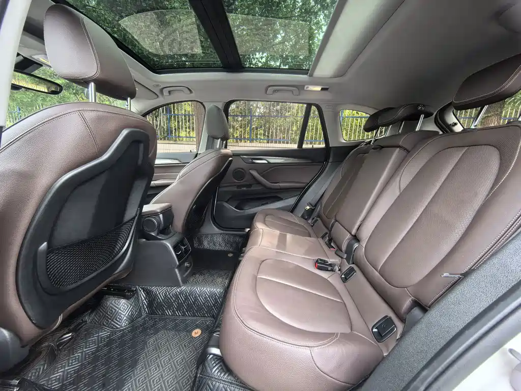 BMW X1 — миниатюра 11