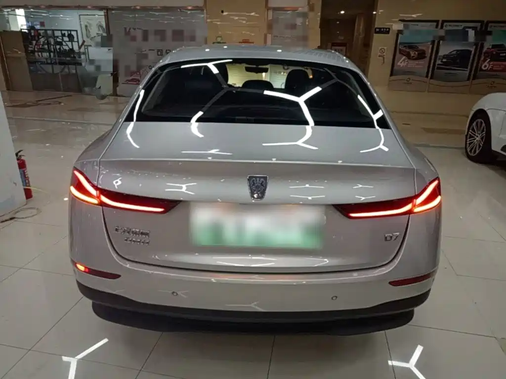 Roewe D7 — миниатюра 6