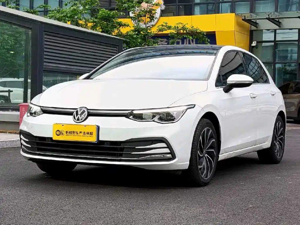 Volkswagen Golf 2022
