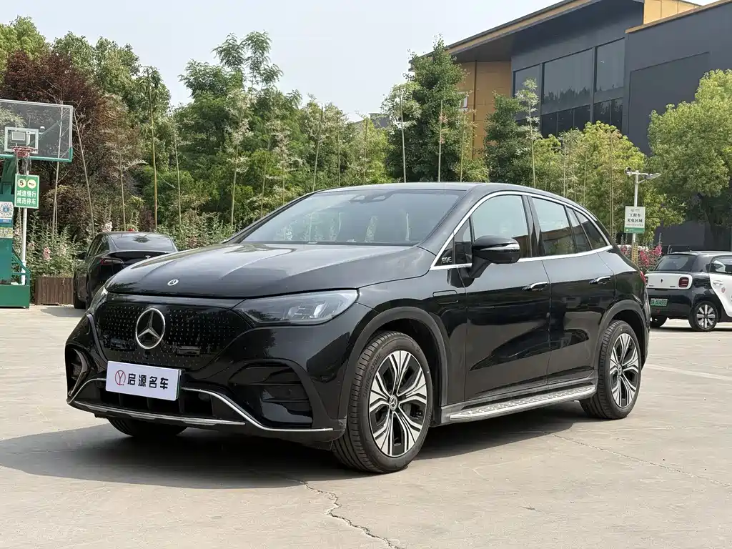 Mercedes-Benz EQE SUV 2026