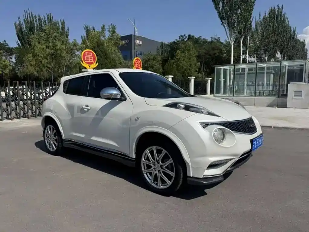 Infiniti ESQ — миниатюра 2