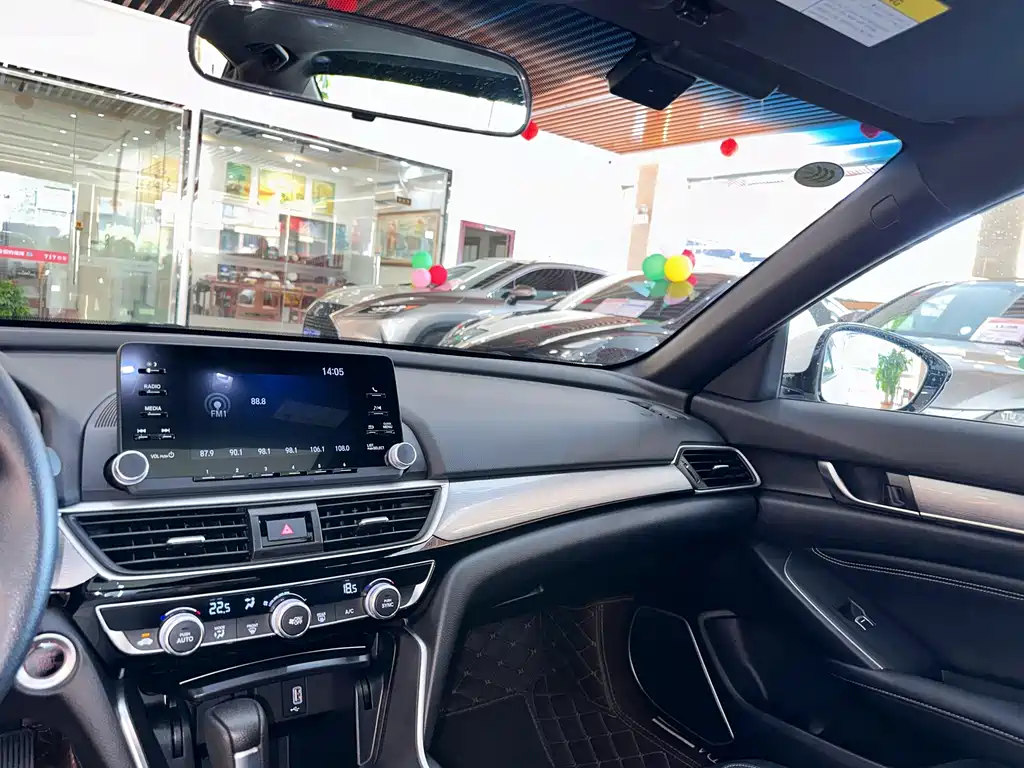 Honda Inspire — миниатюра 9