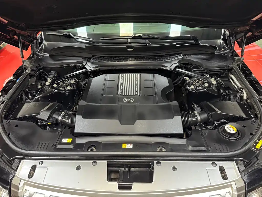 Land Rover Range Rover — миниатюра 12