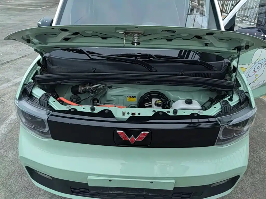 Wuling MINIEV — миниатюра 20