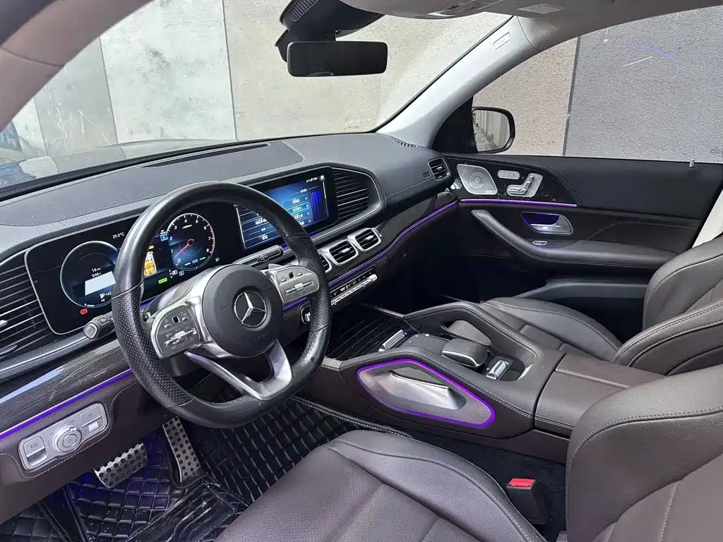 Mercedes-Benz GLS — миниатюра 11
