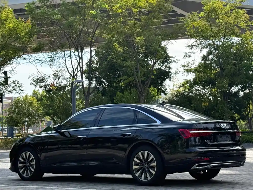 Audi A6L — миниатюра 7