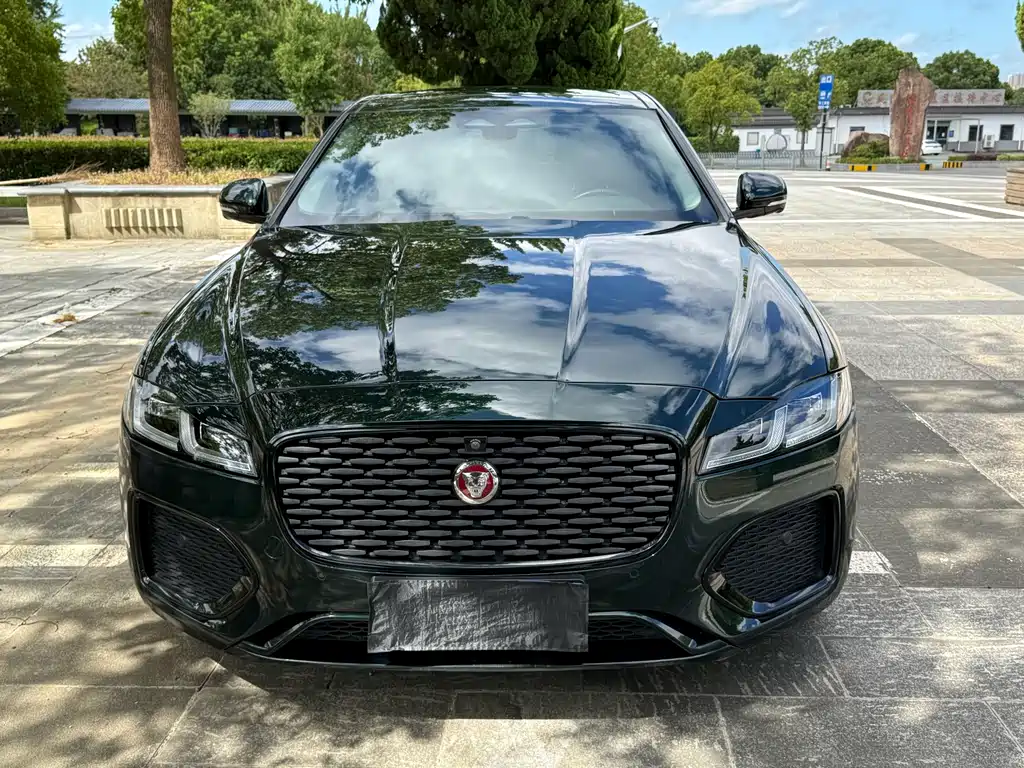 Jaguar XFL — миниатюра 2