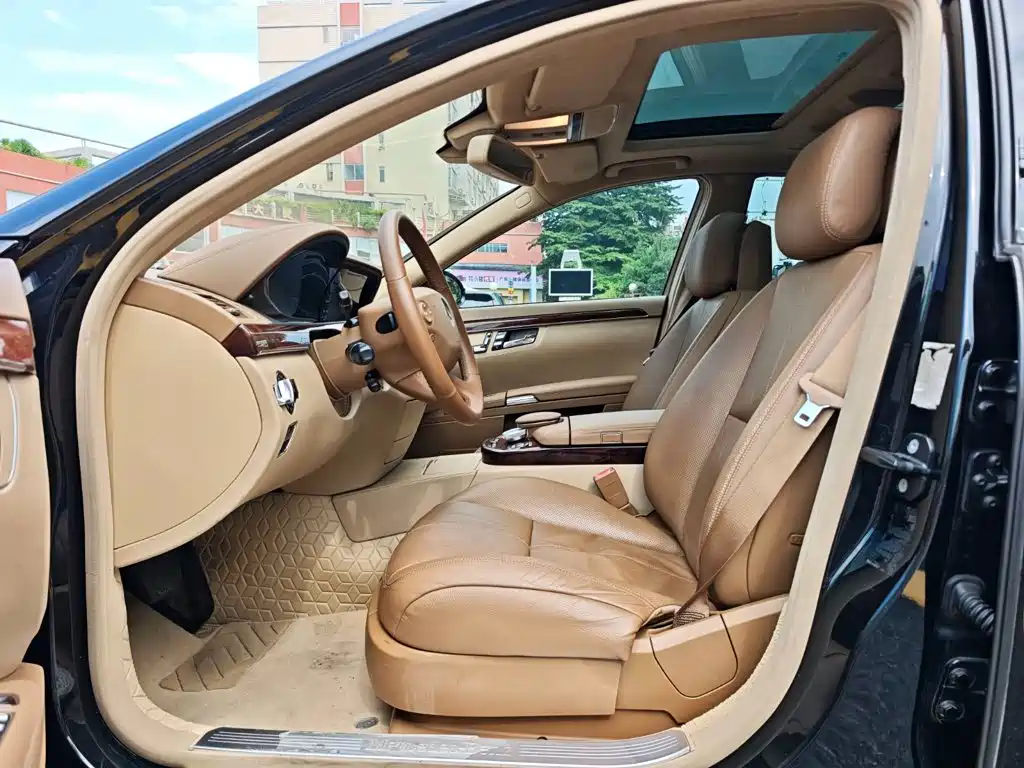 Mercedes-Benz S-Class — миниатюра 11