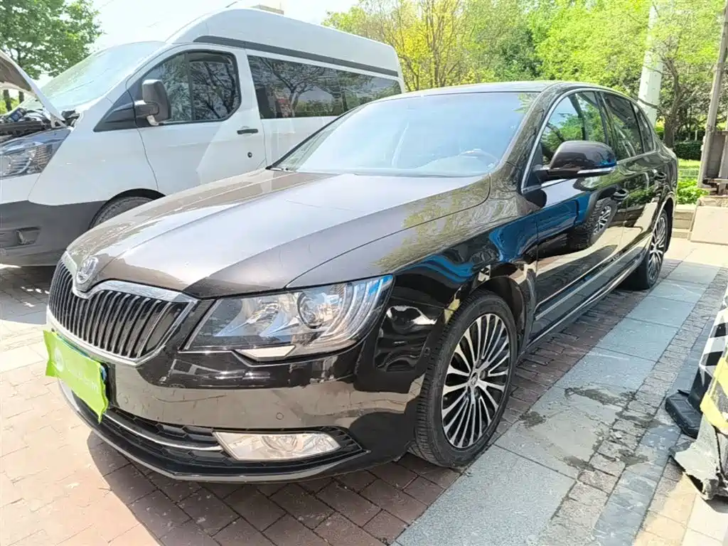 Skoda Superb 2015