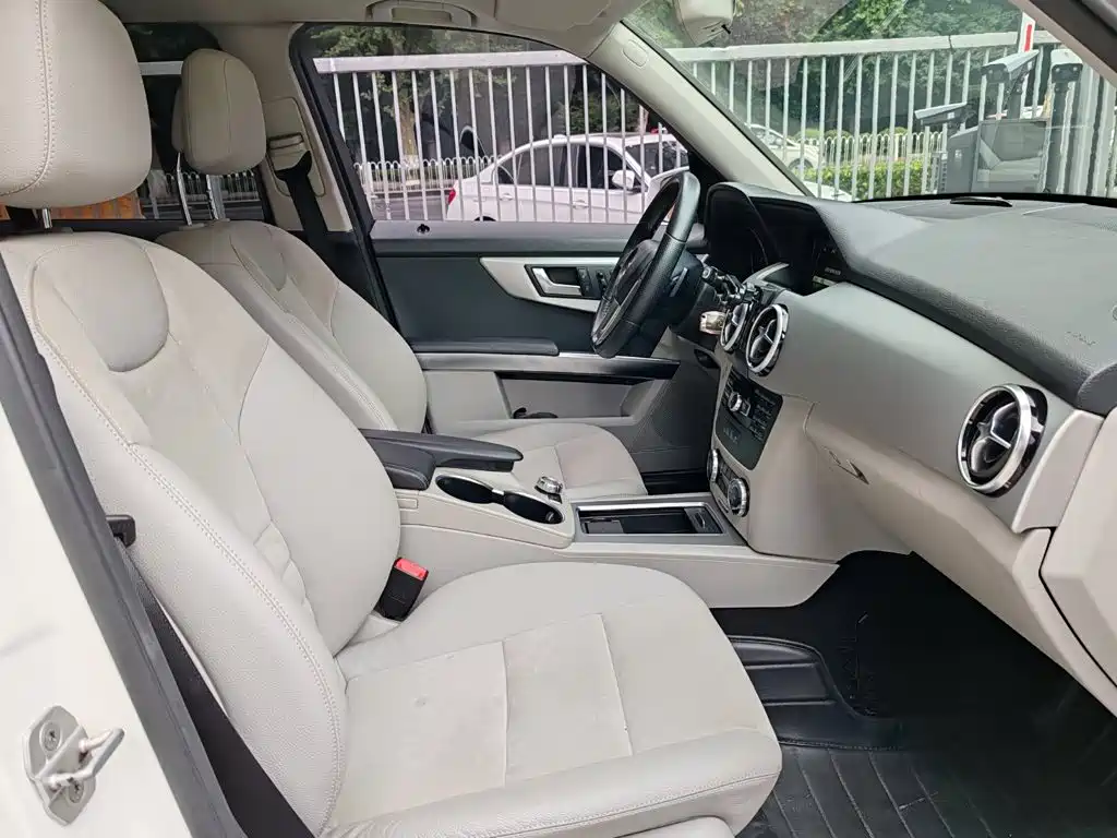 Mercedes-Benz GLK-Class — миниатюра 12