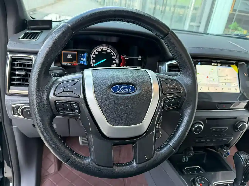 Ford Everest — миниатюра 9