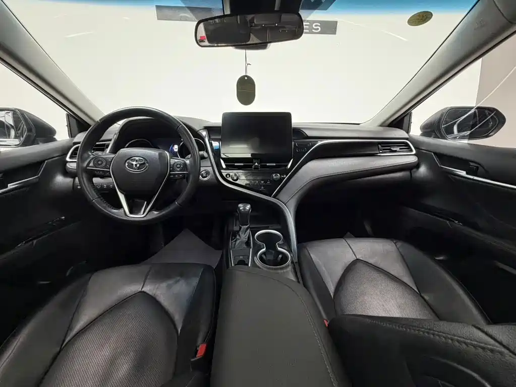 Toyota Camry — миниатюра 15