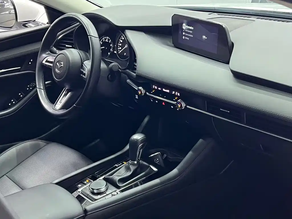 Mazda 3 Axela — миниатюра 21