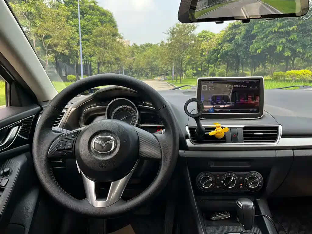 Mazda 3 Axela — миниатюра 7