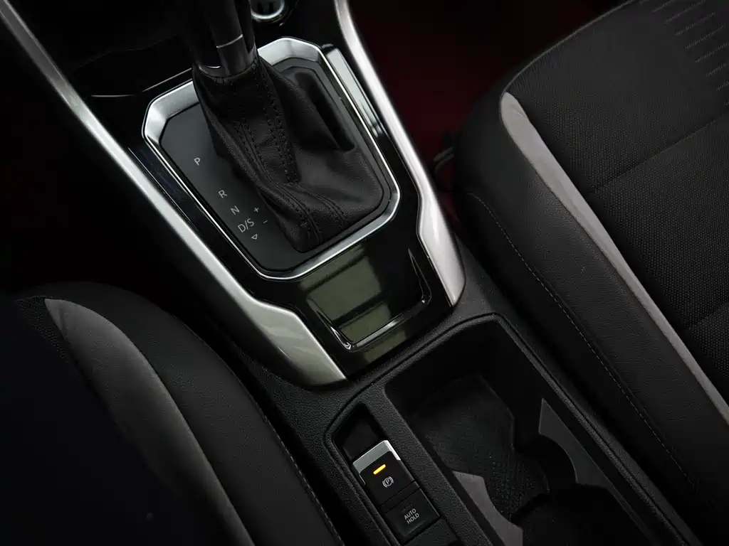 VOLKSWAGEN T ROC EXPLORING SONGS