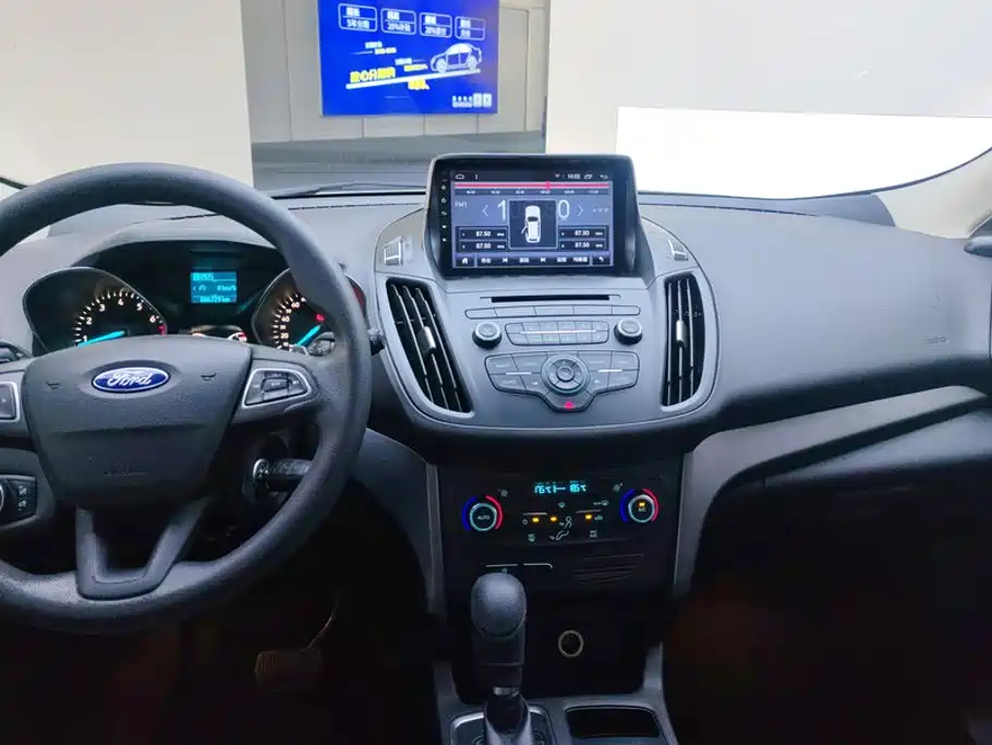 Ford Kuga — миниатюра 13