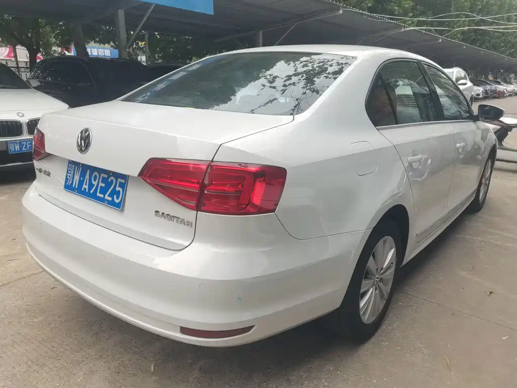 Volkswagen Sagitar — миниатюра 7