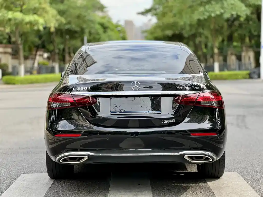 MERCEDES-BENZ E CLASS