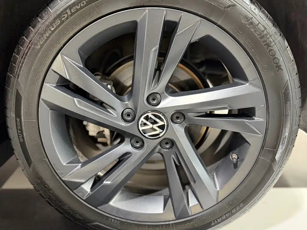 Volkswagen Golf — миниатюра 19