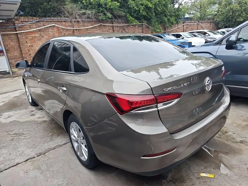 Buick Excelle — миниатюра 5