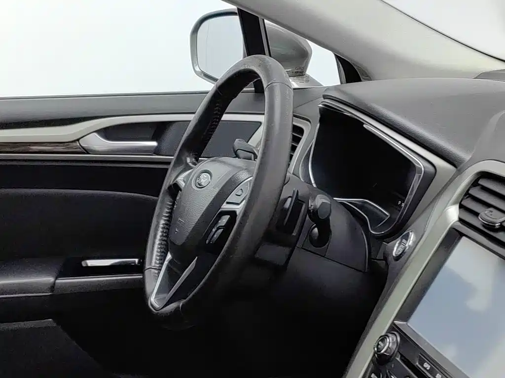 Ford Mondeo — миниатюра 22