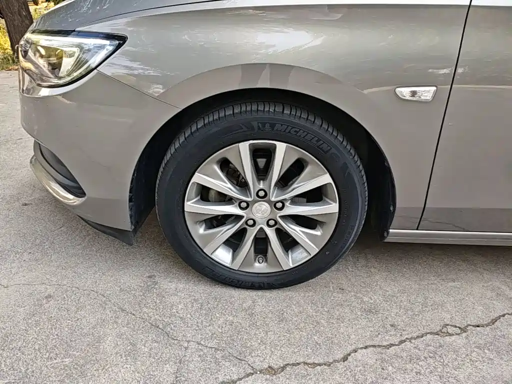Buick GL6 — миниатюра 23
