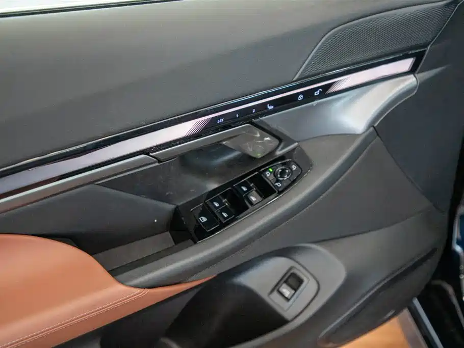 BMW i5 — миниатюра 13