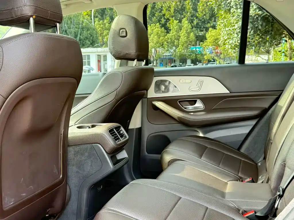 Mercedes-Benz GLE (Import) — миниатюра 6