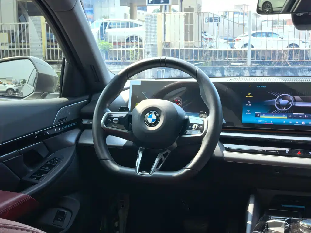 BMW 5 Series — миниатюра 14