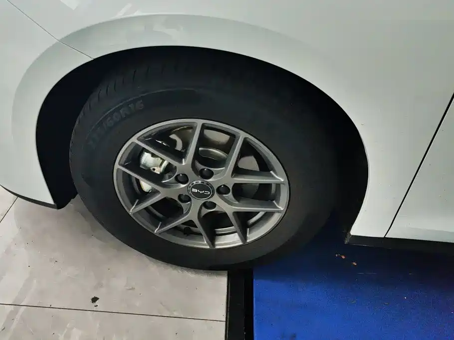 BYD Seal 06 — миниатюра 6