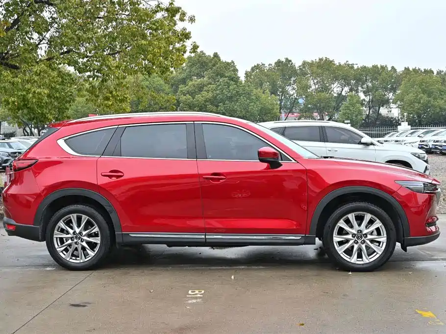 MAZDA CX 8