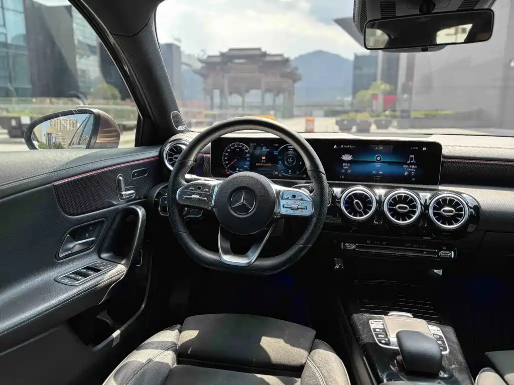 Mercedes-Benz A-Class — миниатюра 5