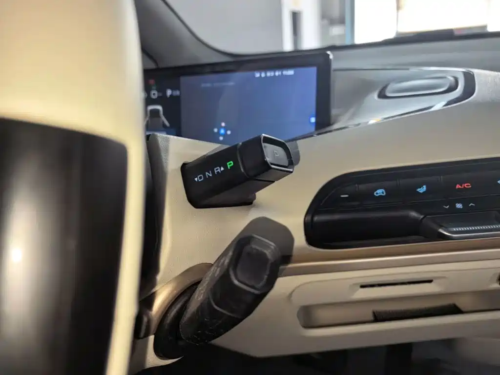 Baojun KiWi EV — миниатюра 14