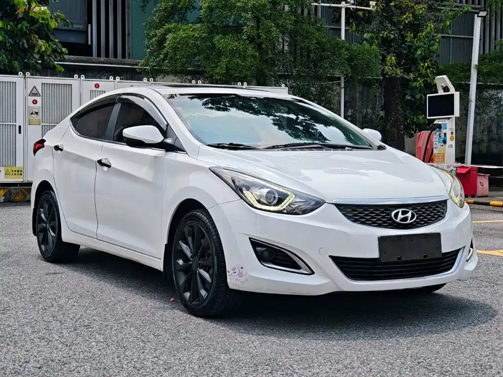 Hyundai Elantra Langdong — миниатюра 3