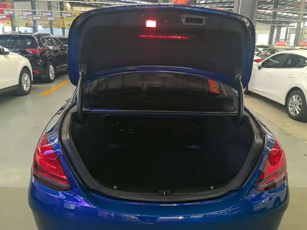 Mercedes-Benz C-Class — миниатюра 19