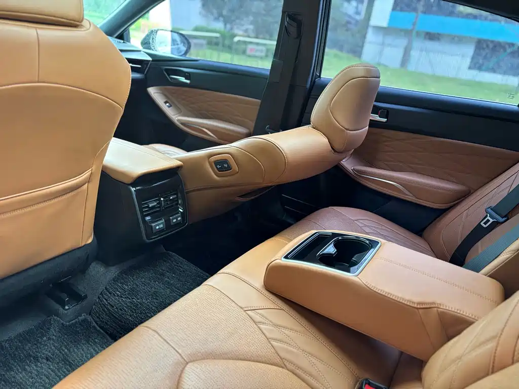 Toyota Avalon — миниатюра 12