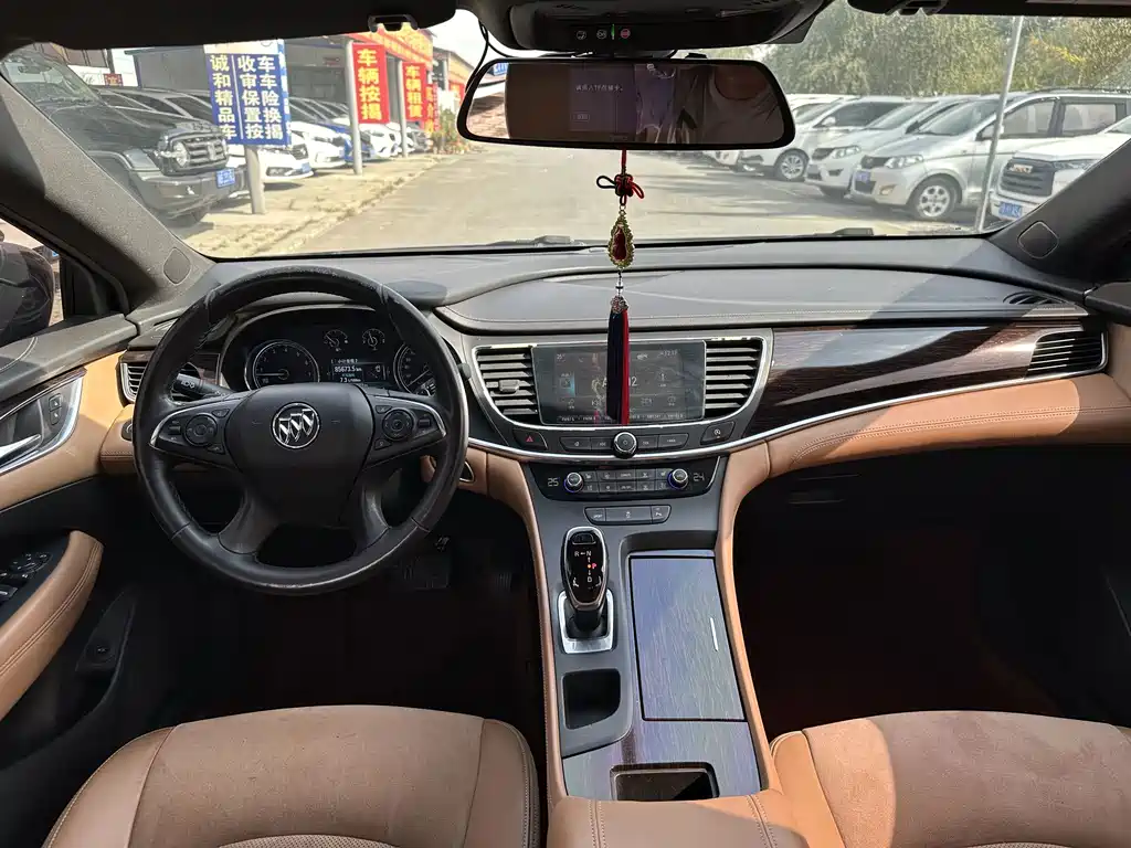 Buick LaCrosse — миниатюра 5