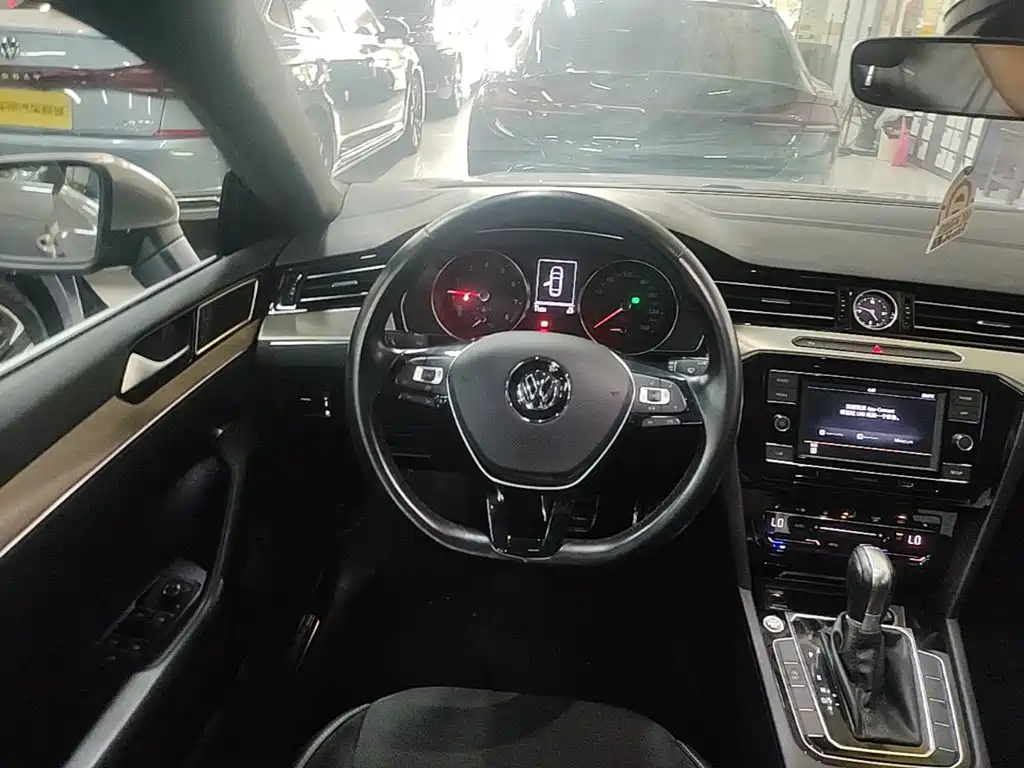 Volkswagen CC — миниатюра 11