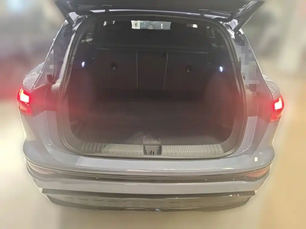 Audi Q6L e-tron — миниатюра 24
