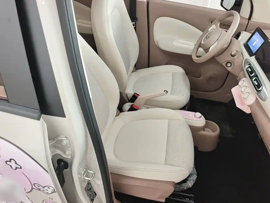 Wuling MINIEV — миниатюра 25