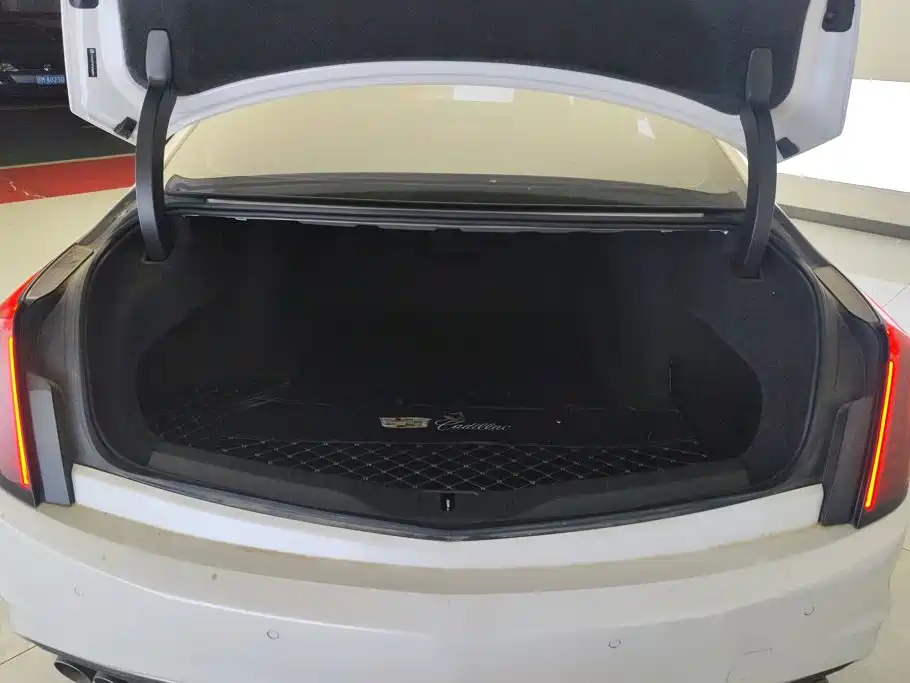 Cadillac CT6 — миниатюра 4