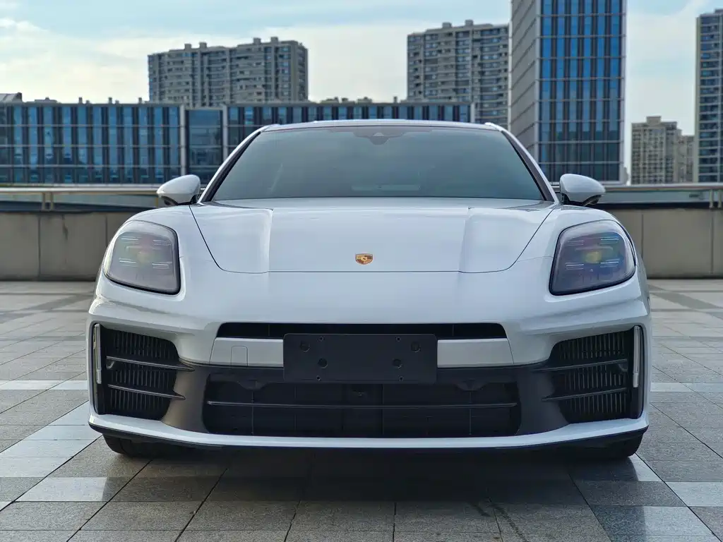 Porsche Panamera — миниатюра 2