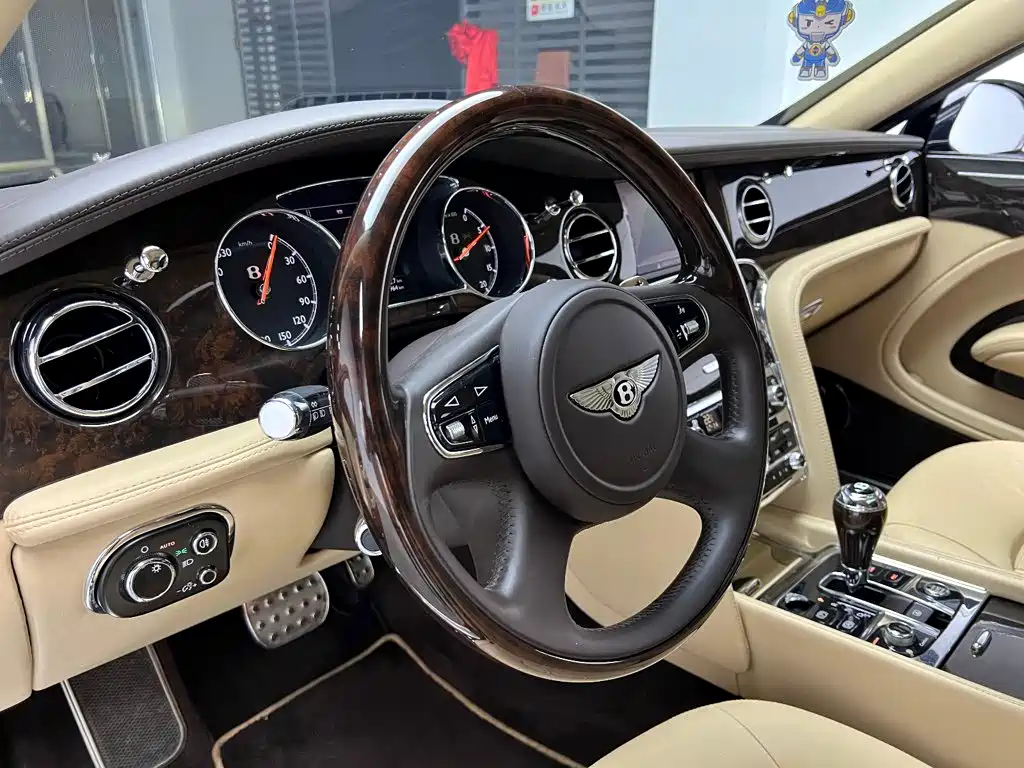 Bentley Mulsanne — миниатюра 9