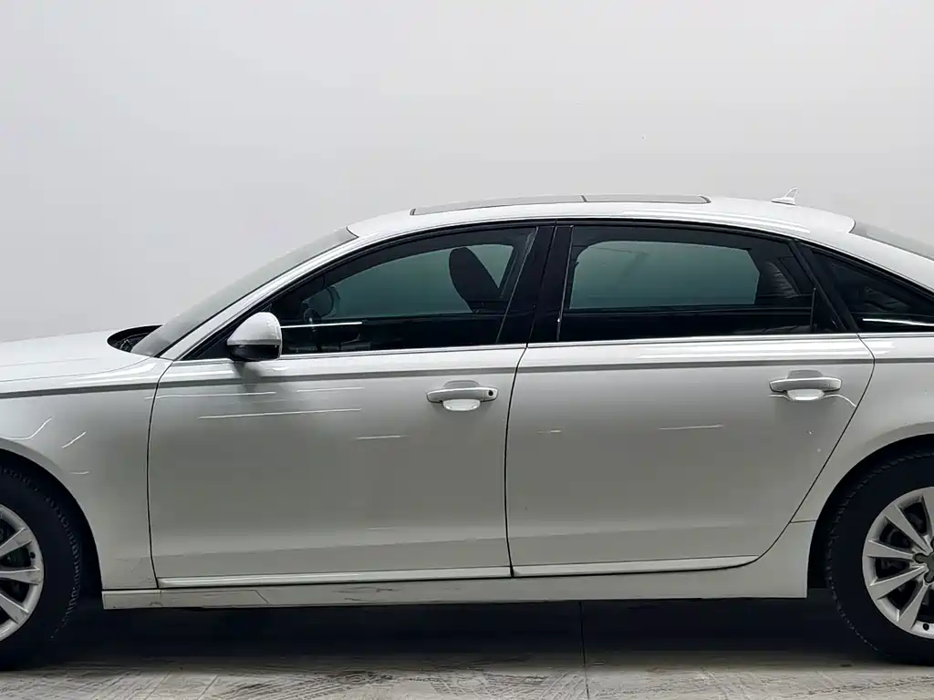 Audi A6L — миниатюра 7