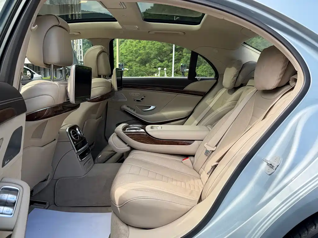 Mercedes-Benz S-Class — миниатюра 12