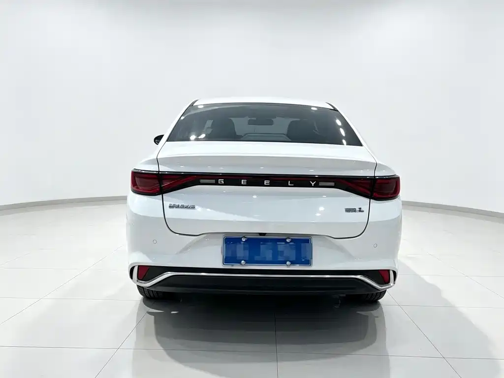 Geely Emgrand L — миниатюра 5