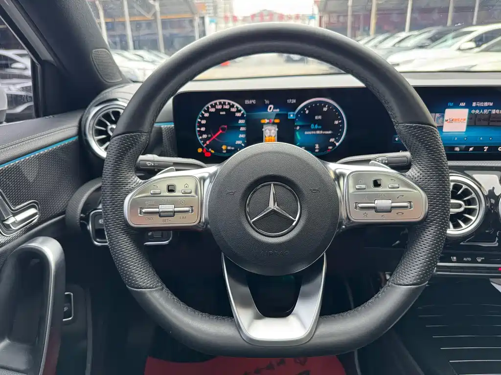 Mercedes-Benz A-Class — миниатюра 12