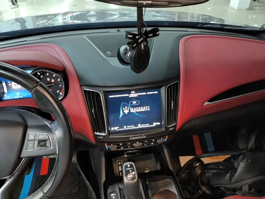 Maserati Levante — миниатюра 10