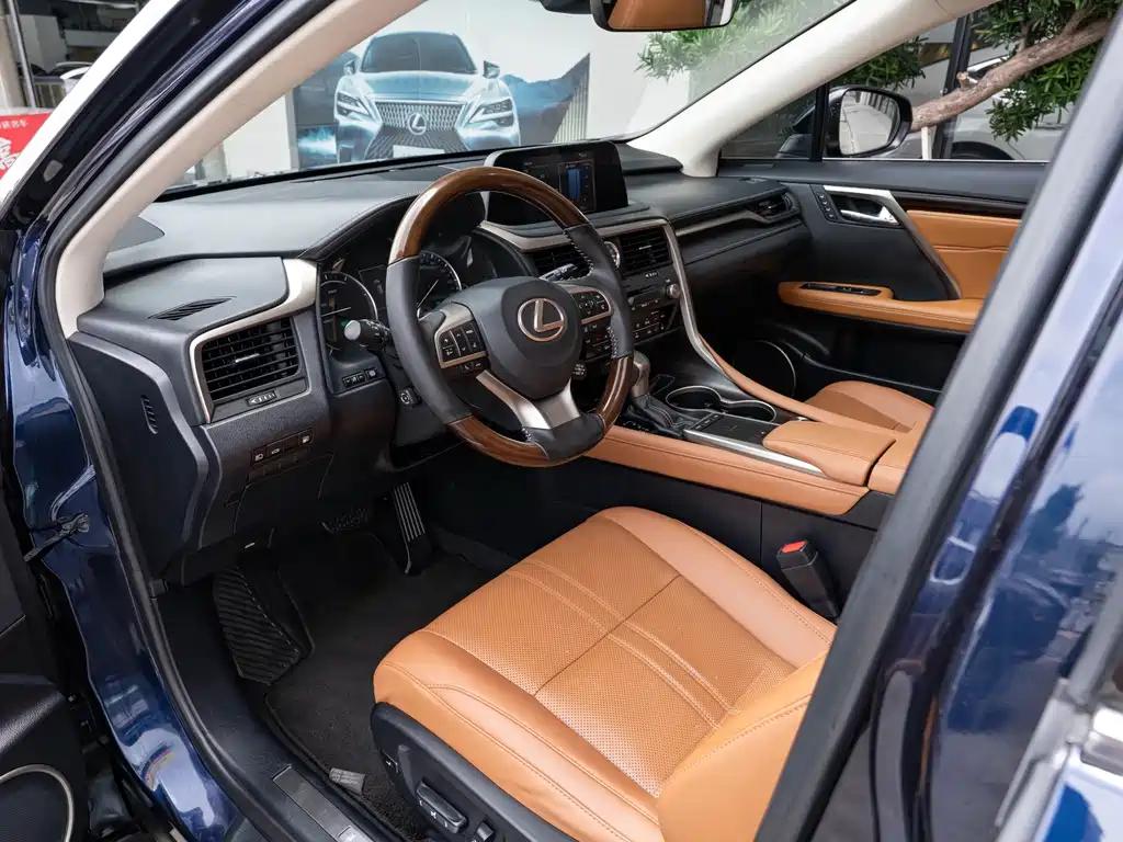 Lexus RX — миниатюра 8