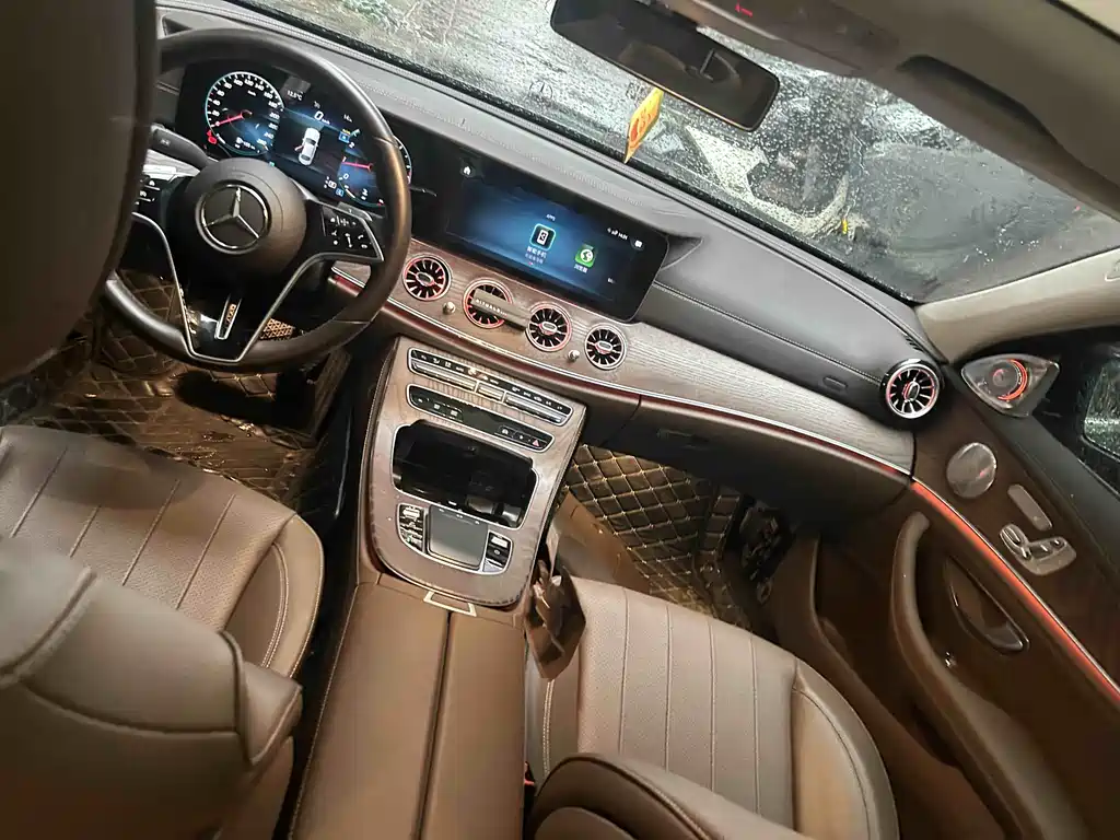 MERCEDES-BENZ E CLASS